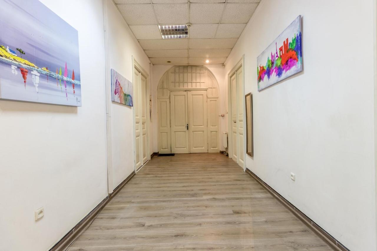 Hostel Best Time 利沃夫 外观 照片